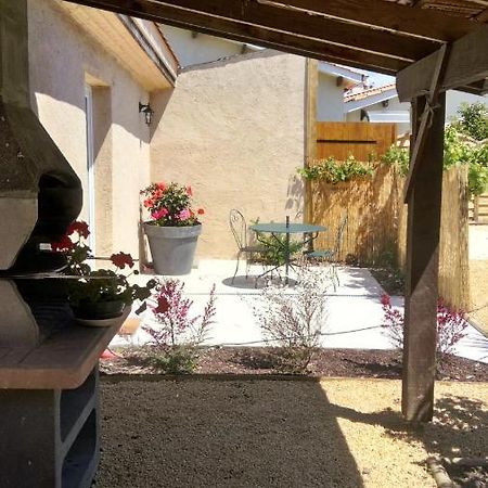 فيلا L'Orchidee Talais المظهر الخارجي الصورة